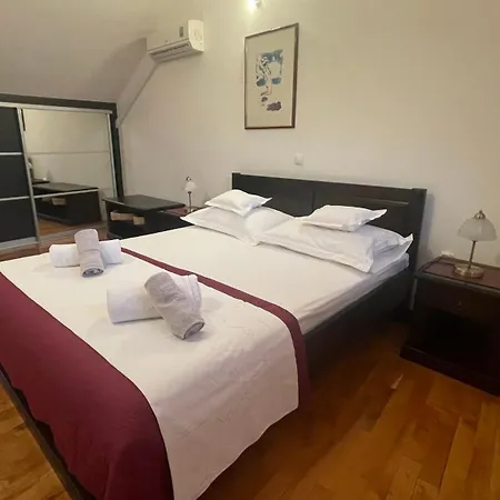 Old Stone House Vicko