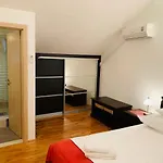 Old Stone House Vicko Villa Podgora (Split-Dalmatia)