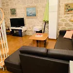 Old Stone House Vicko Villa Podgora (Split-Dalmatia)