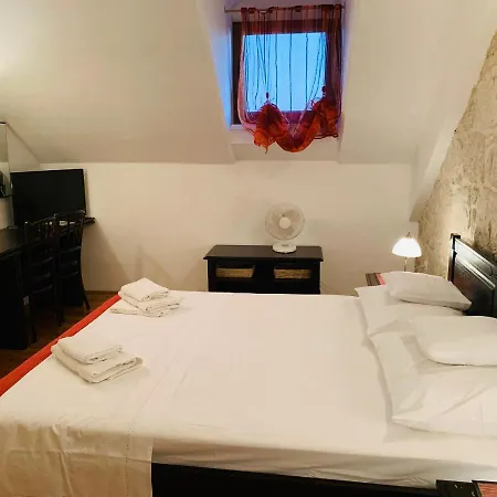 Villa Old Stone House Vicko *
