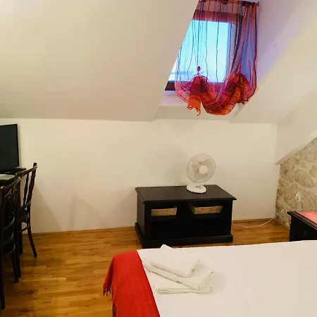 Villa Old Stone House Vicko *