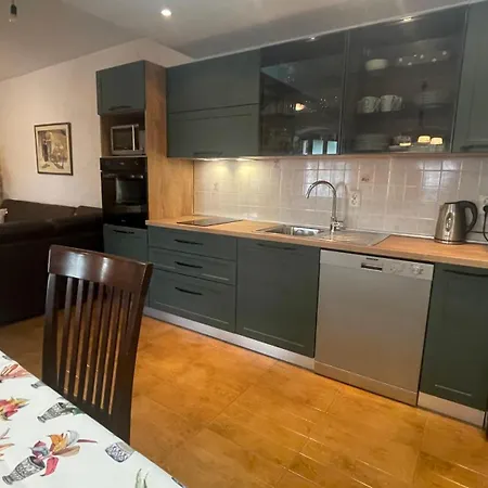 Old Stone House Vicko Вилла Подгора