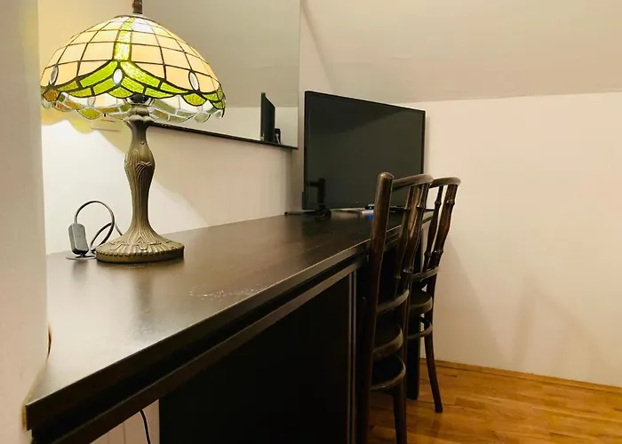 Old Stone House Vicko 포드고라