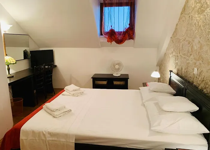 빌라 Old Stone House Vicko *