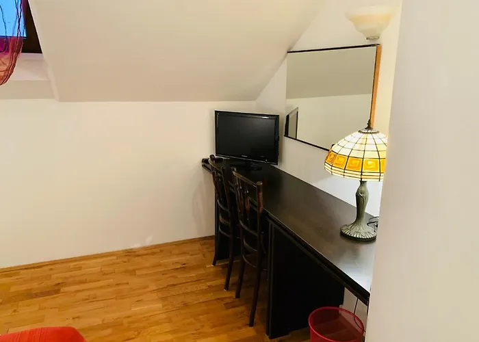 빌라 Old Stone House Vicko