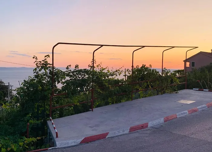 فيلة Old Stone House Vicko