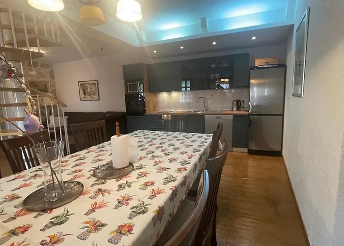 Old Stone House Vicko *