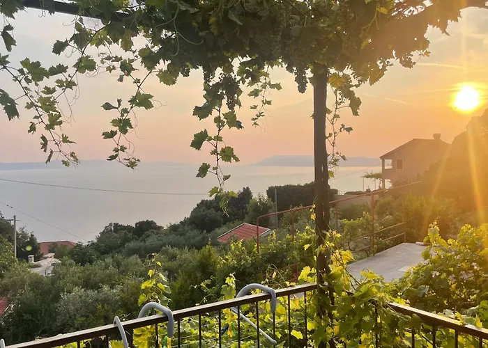 빌라 Old Stone House Vicko